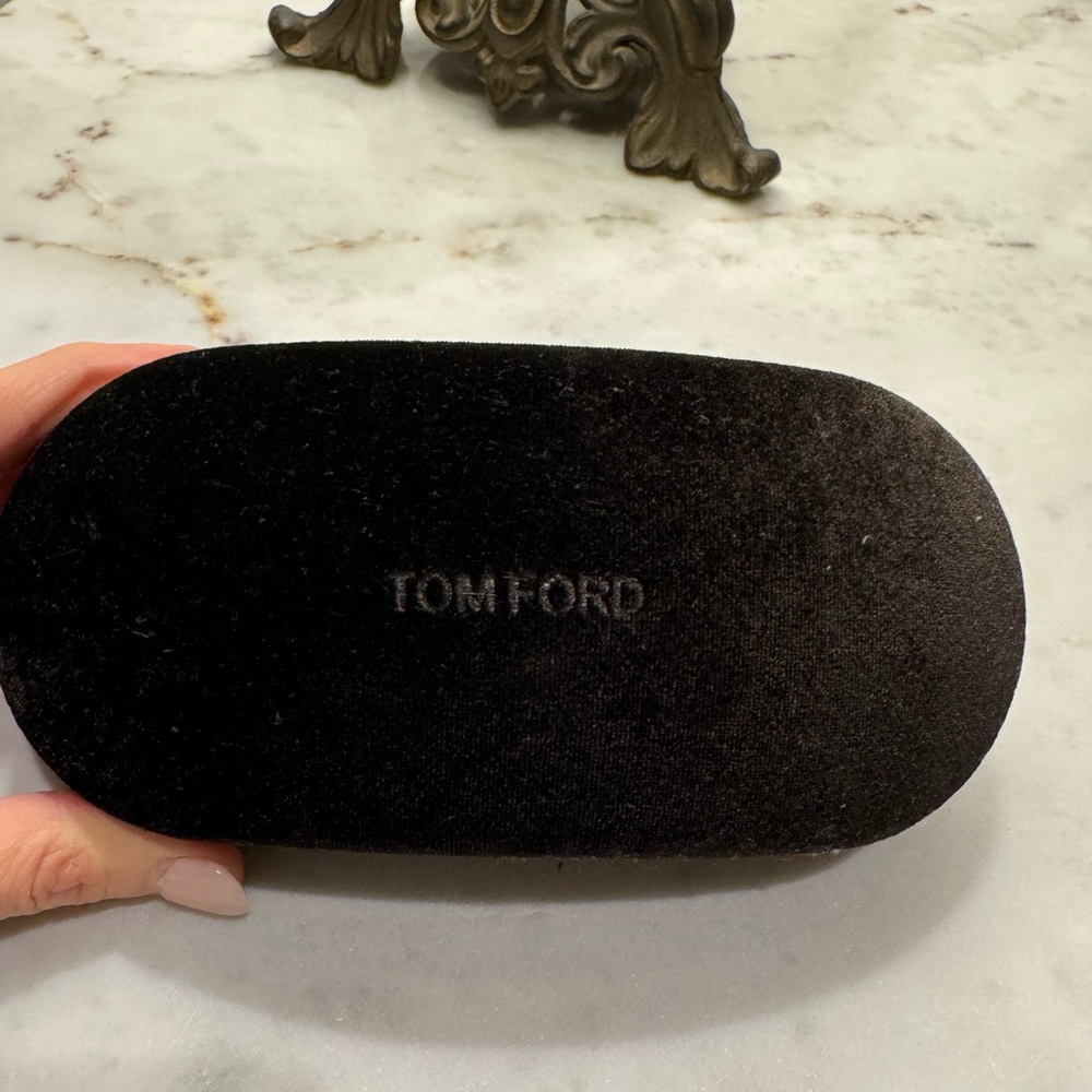 Tom ford sunglass case
